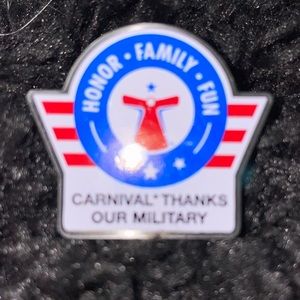 🎄5 for $15🎄   Carnival Trading Pin